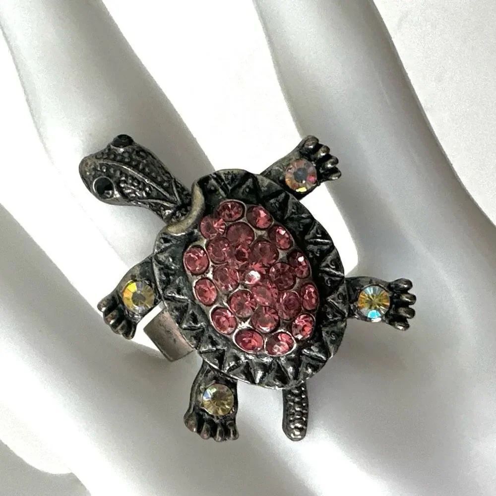 Turtle rhinestone ring
